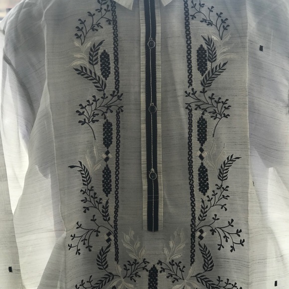 Pina Jusi Barong Tagalog -Black/ White Embroidery - Picture 3 of 3